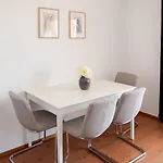 Bright Flat With Balcony & Garage By Hostwise