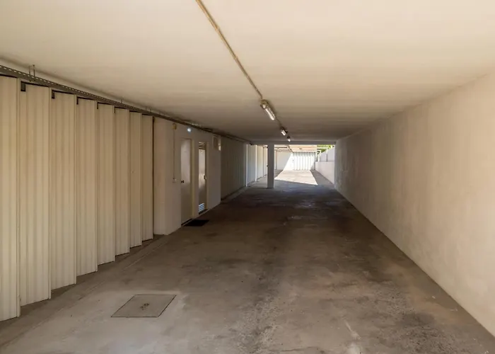 Bright Flat With Balcony & Garage By Hostwise Appartement