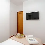 Bright Flat With Balcony & Garage By Hostwise Апартаменты *
