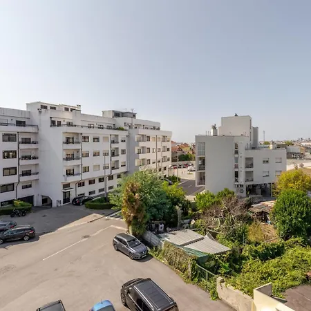 Bright Flat With Balcony & Garage By Hostwise *