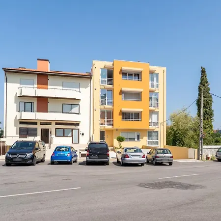 Bright Flat With Balcony & Garage By Hostwise Vila Nova de Gaia