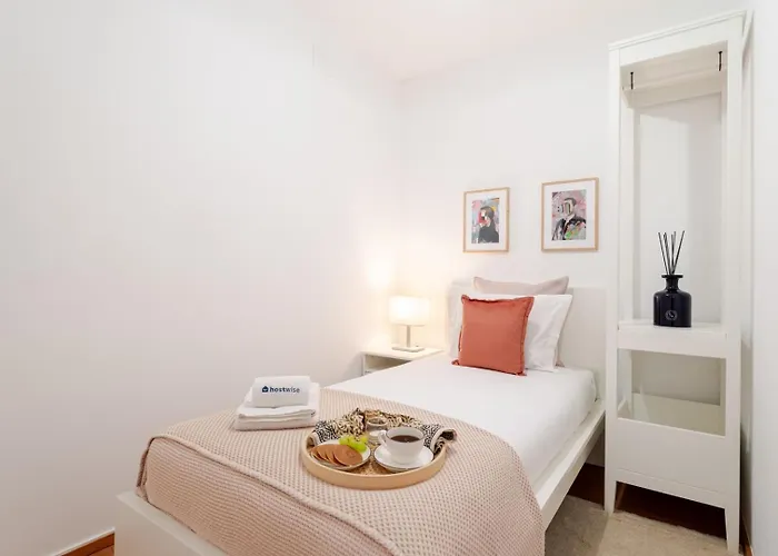 Bright Flat With Balcony & Garage By Hostwise Apartamento Vila Nova de Gaia