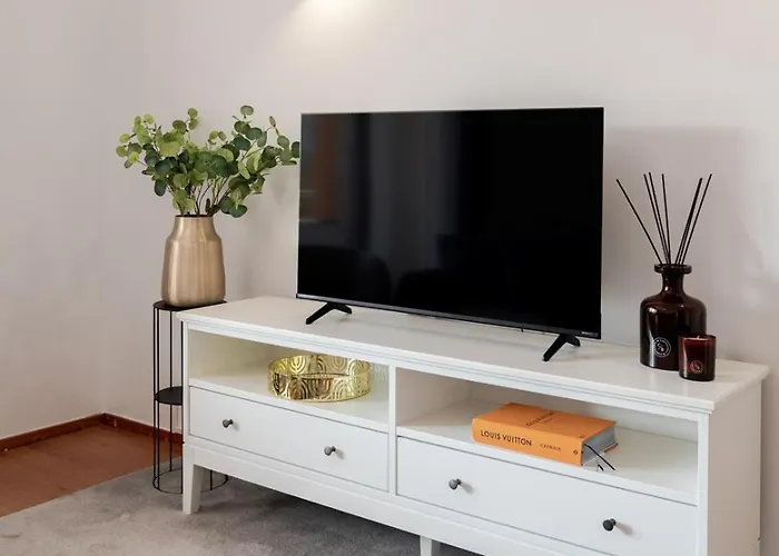 Apartamento Bright Flat With Balcony & Garage By Hostwise Vila Nova de Gaia