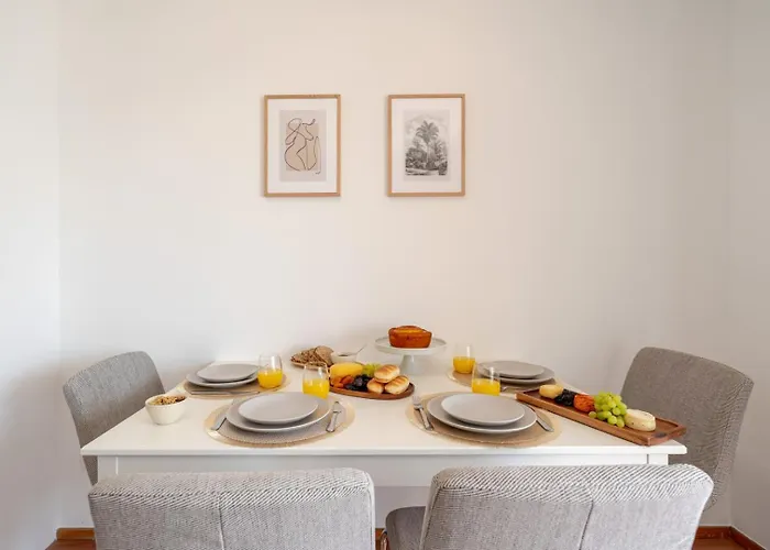 Bright Flat With Balcony & Garage By Hostwise Vila Nova de Gaia